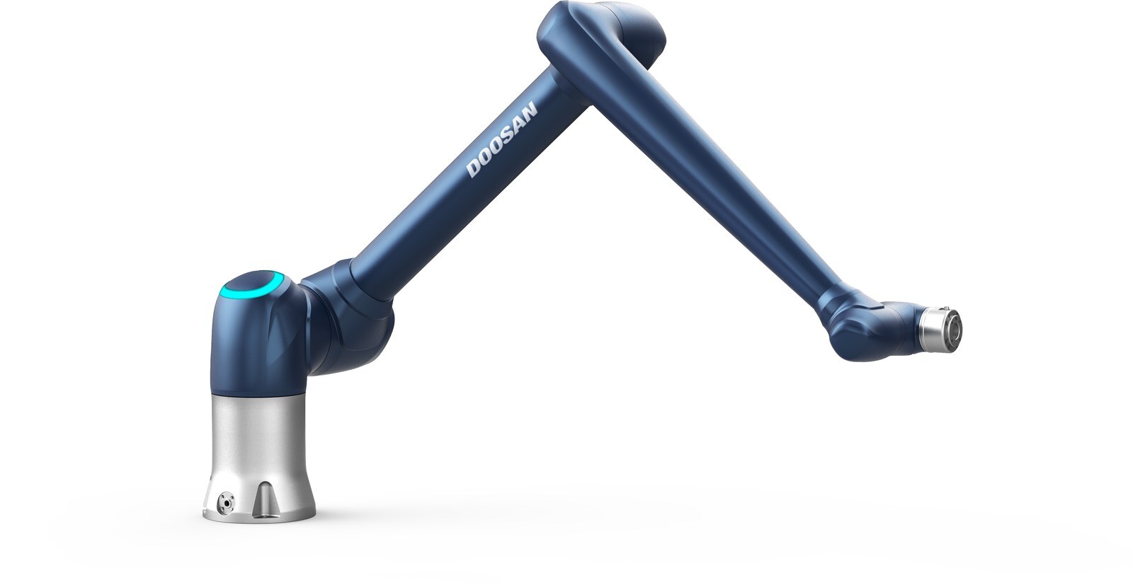 Doosan P3020 palletizing cobot reaching across a wide envelope